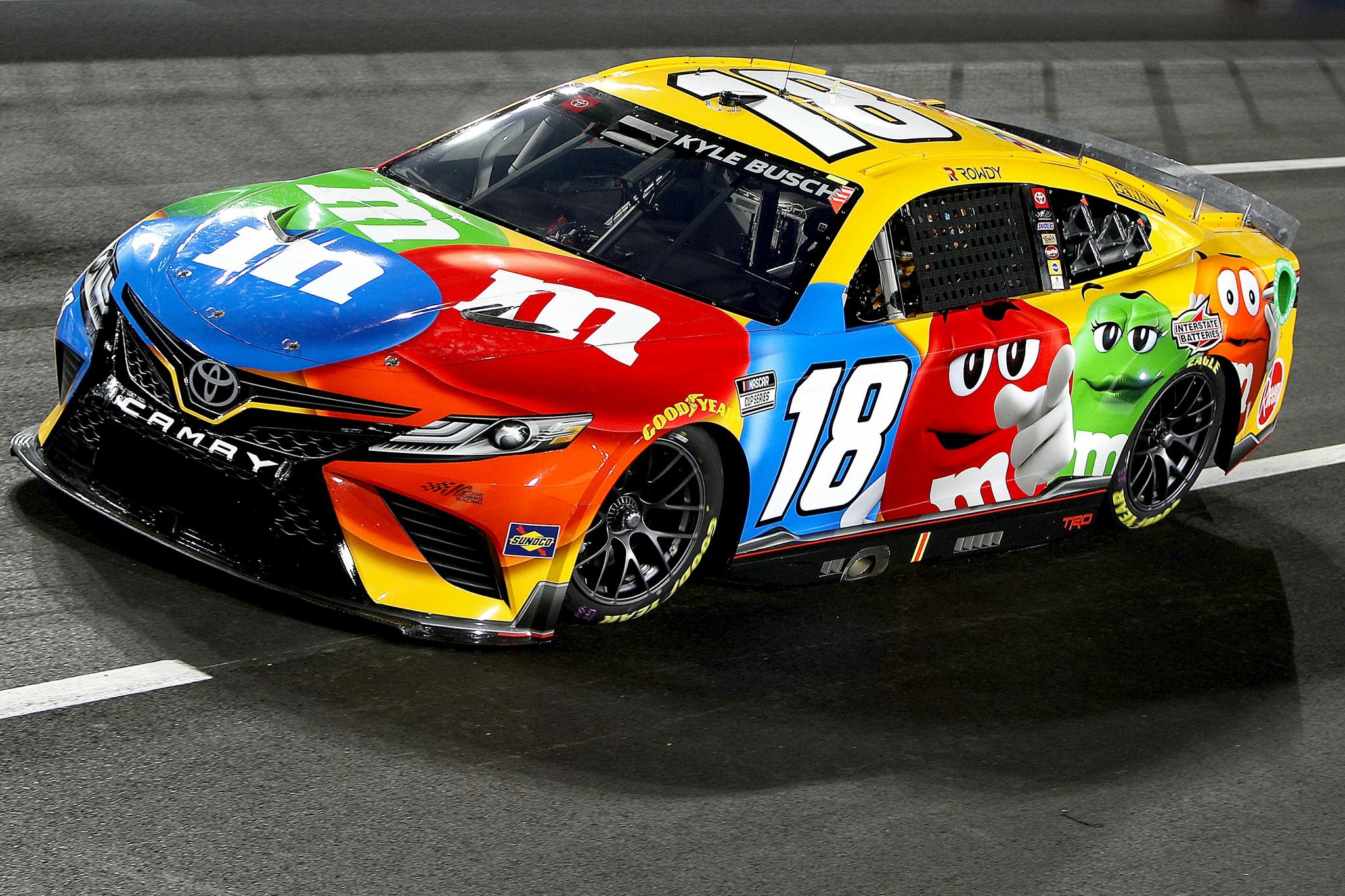 kyle busch car 2022 skittles