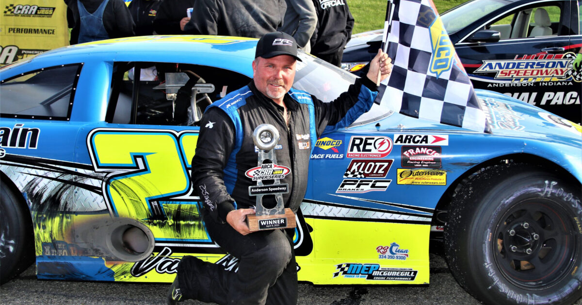 Butch VanDoorn Leads Outerwears Crew Chief of the Year Points